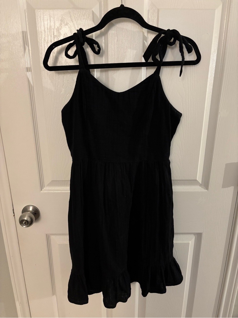 Old Navy Black Tie-Shoulder Sundress with Ruffle Hem